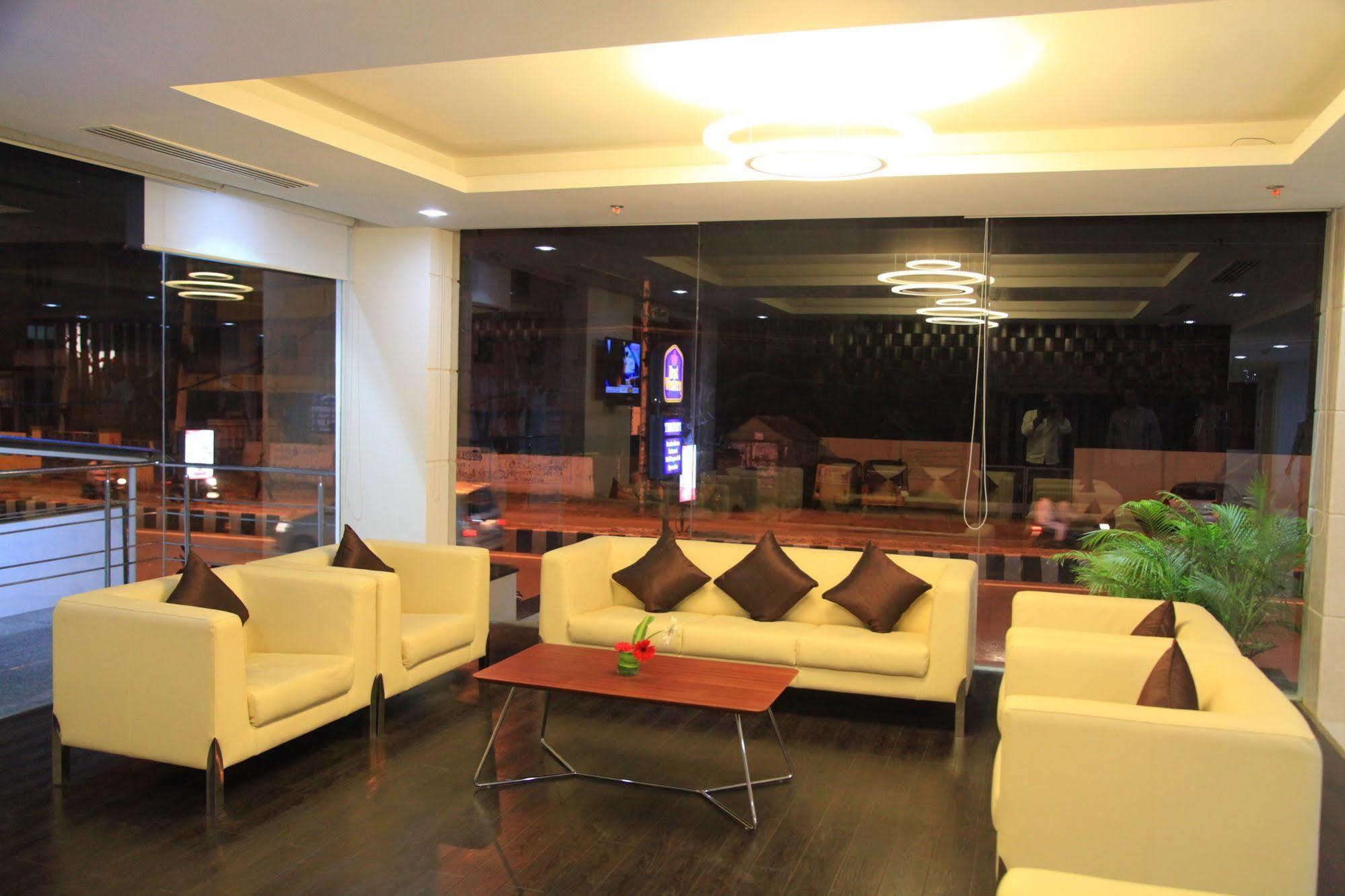 Best Western تيروباتي المظهر الخارجي الصورة